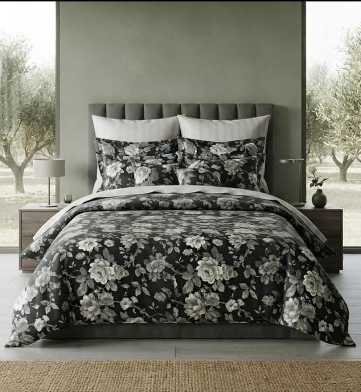Elegant Black & Grey Floral Printed Comforter Set