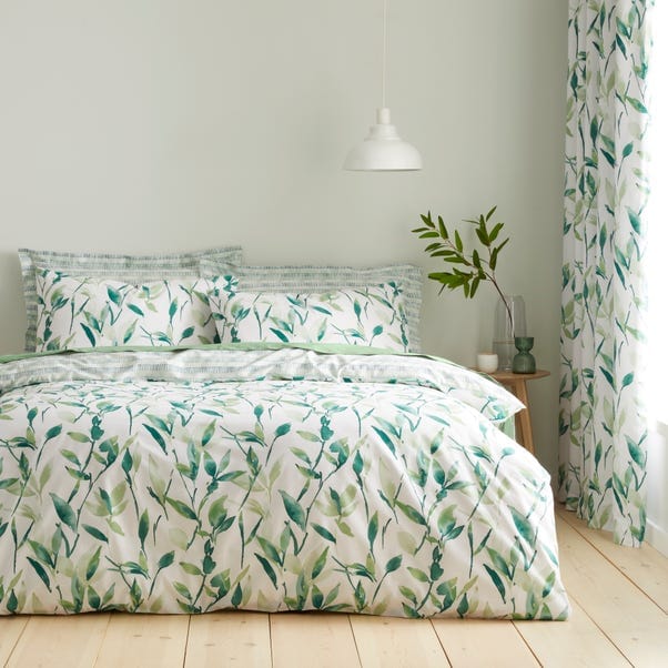 Elegant Green Leaf Printed Comforter & Bedding Set