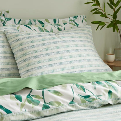 Elegant Green Leaf Printed Comforter & Bedding Set